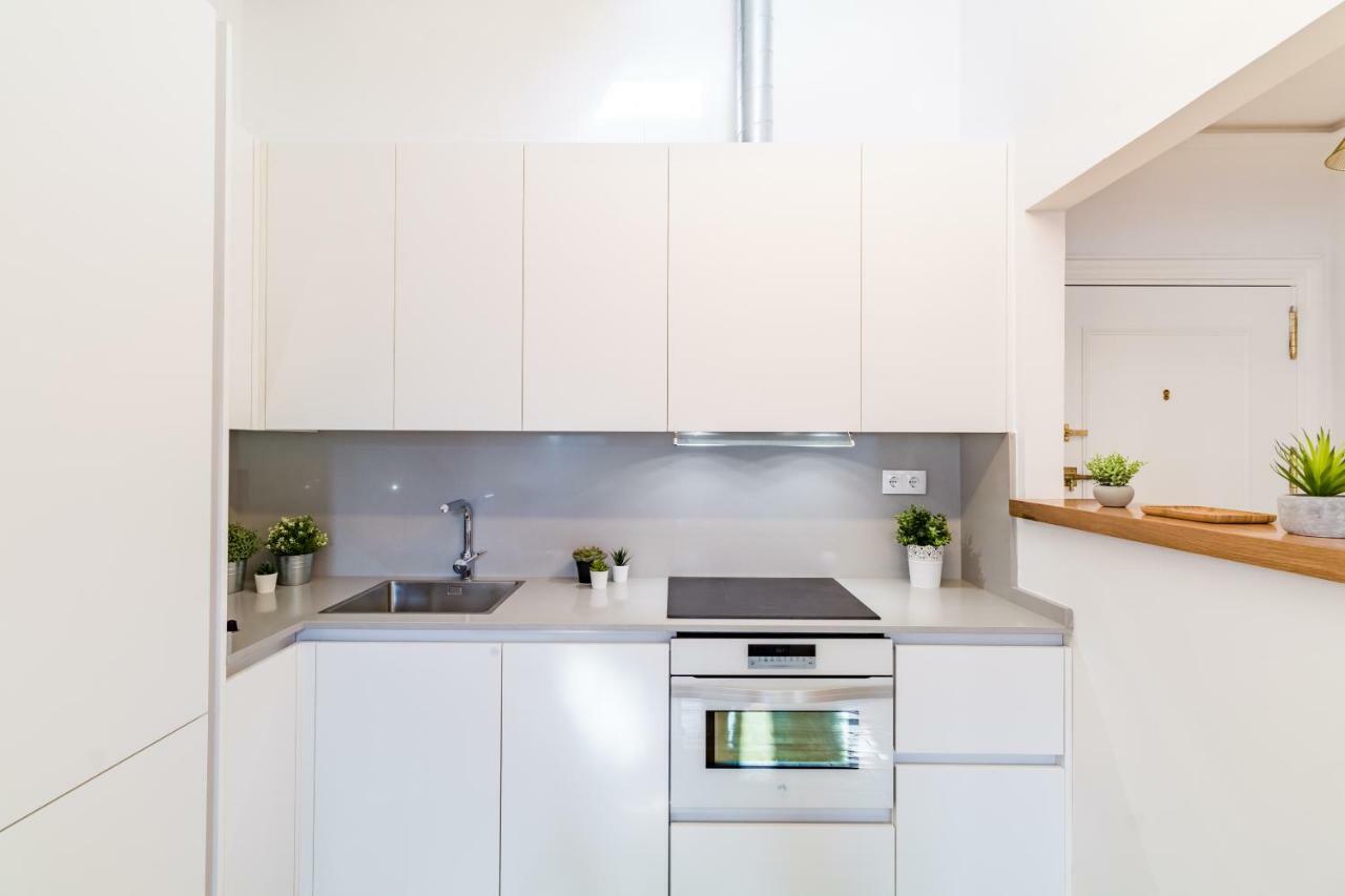 Puerta Del Sol VI Apartment Madrid Exterior photo